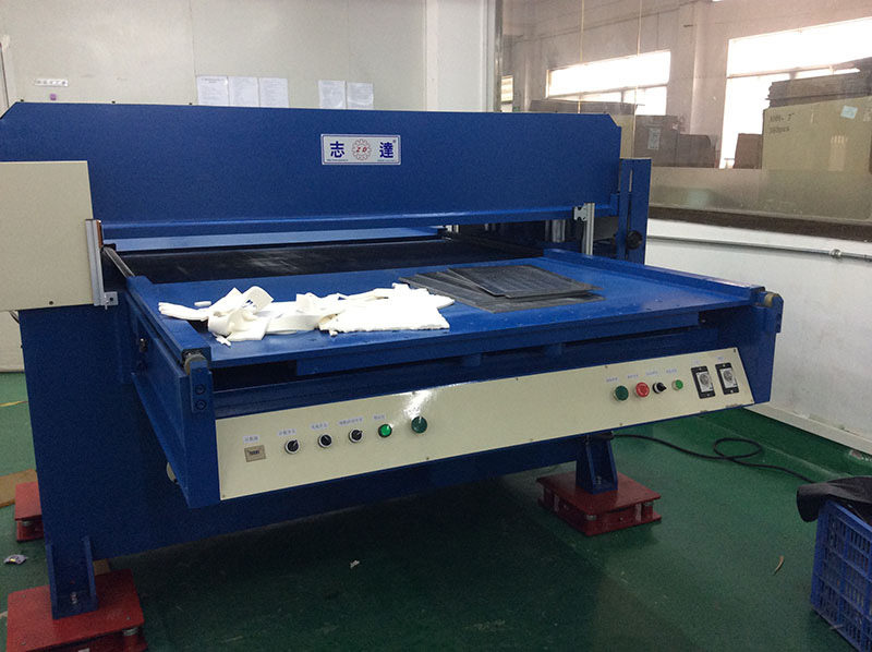 單(dān)（雙）邊自動送(sòng)料裁斷機